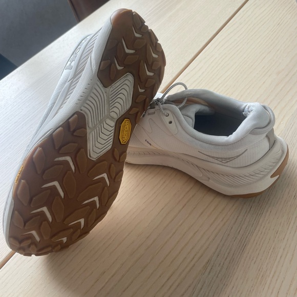 HOKA Transport White Running Shoes women’s size 6.5, ladies Hoka shoes size 6.5 - Picture 2 of 8